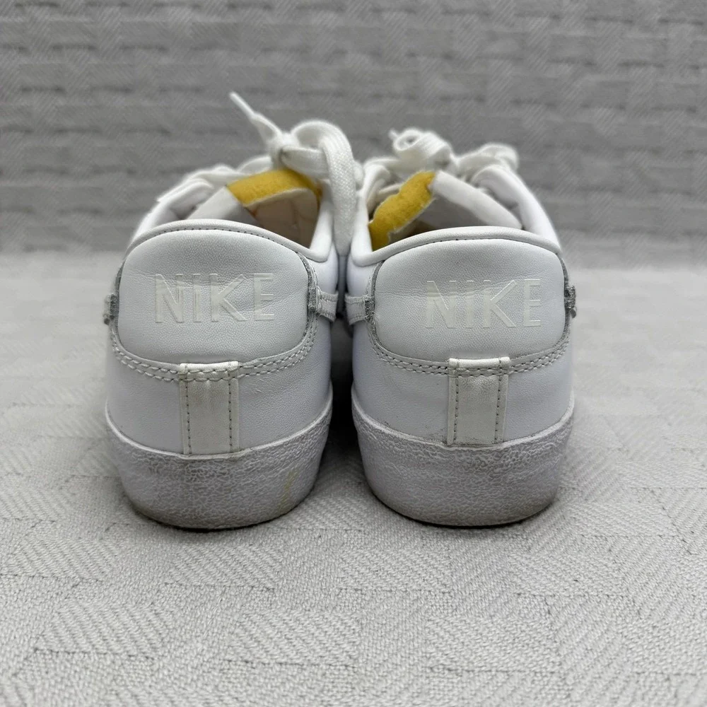 Nike Blazer Low Shoes Womens Size 7.5 White Leather‎ Low Top Sneakers DC4769-101